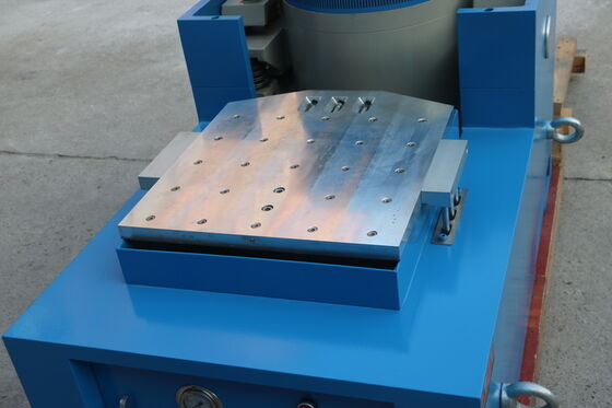 Máy rung điện động lực học chính xác cao với tốc độ tối đa 1,6m/s và rung thẳng đứng + ngang để thử nghiệm trong phòng thí nghiệm