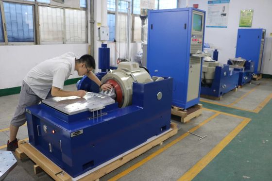 Hệ thống máy rung chịu tải trọng lớn 300 kg và trọng lượng cuộn dây chuyển động 30 kg cho kiểm tra rung động toàn diện