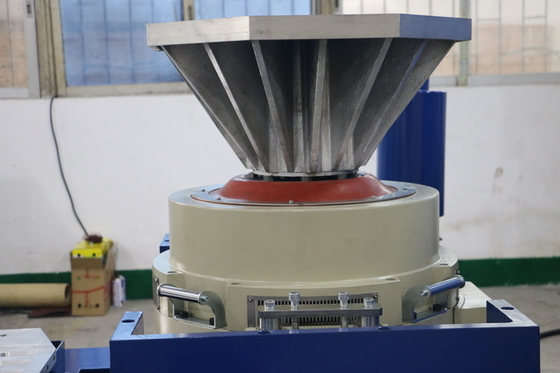 Phòng thí nghiệm UN38.3 Thiết bị kiểm tra bảng rung điện động cho pin Lithium